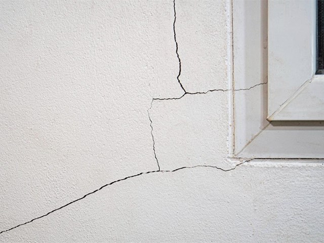 ¿Las grietas en la fachada significan un problema de impermeabilización?